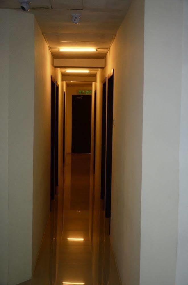 Aura Hotel Kuala Lumpur Exterior photo